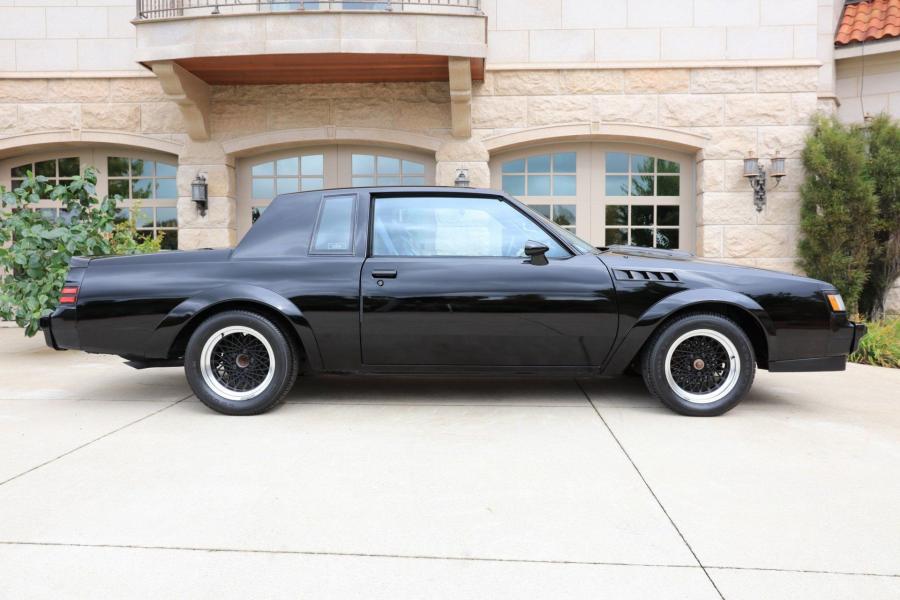 Buick GNX 1987 года  (фото 14 из 64)